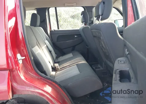 2010 Jeep Liberty Sport z USA, uszkodzony, nr VIN 1J4PN2GKXAW143694